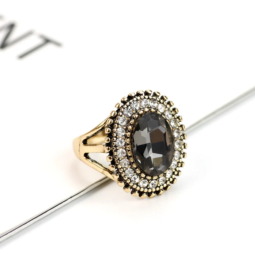 Vintage Ellipse Gray Crystal Ring