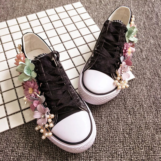 Korean Fantasy Flowers Rhinestone Canvas Shoes