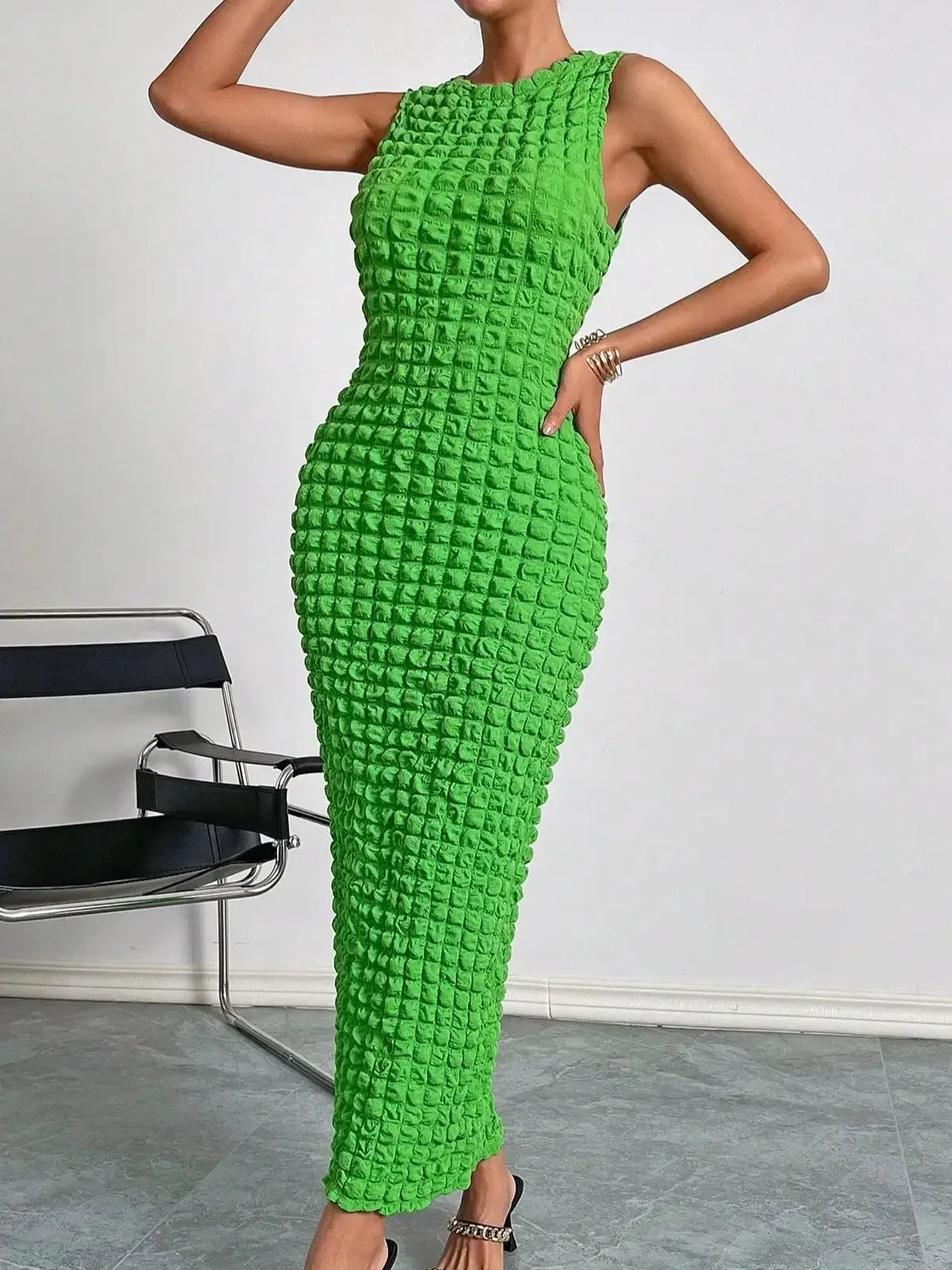 Elegant sleeveless long dress
