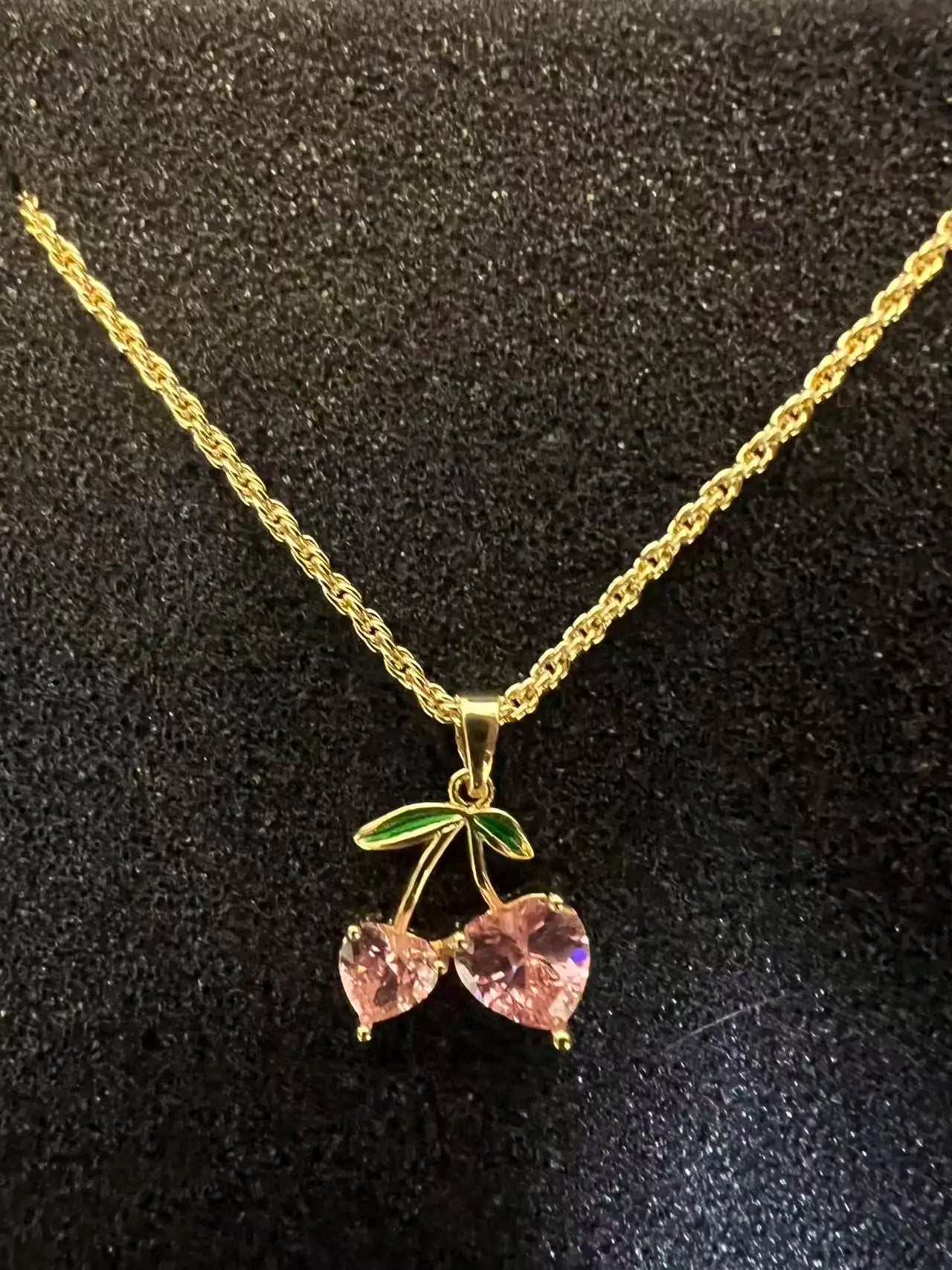 18K Gold Rope Chain Heart Pendant Necklace