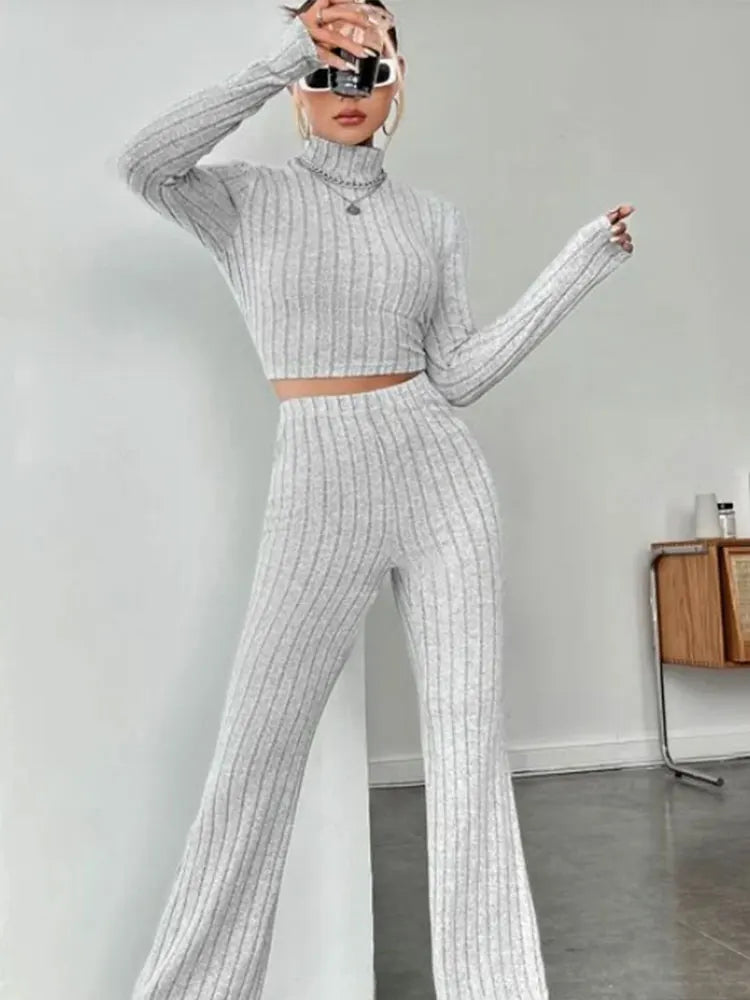 Stand Collar Navel T-shirt and Trumpet pants