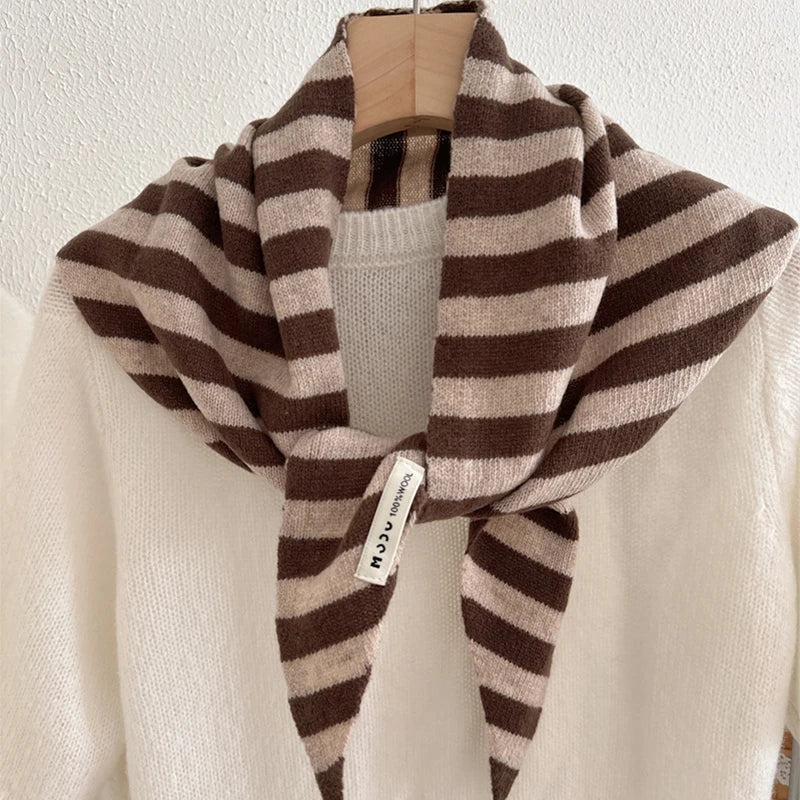 Bufanda triangular británica coreana Nicho