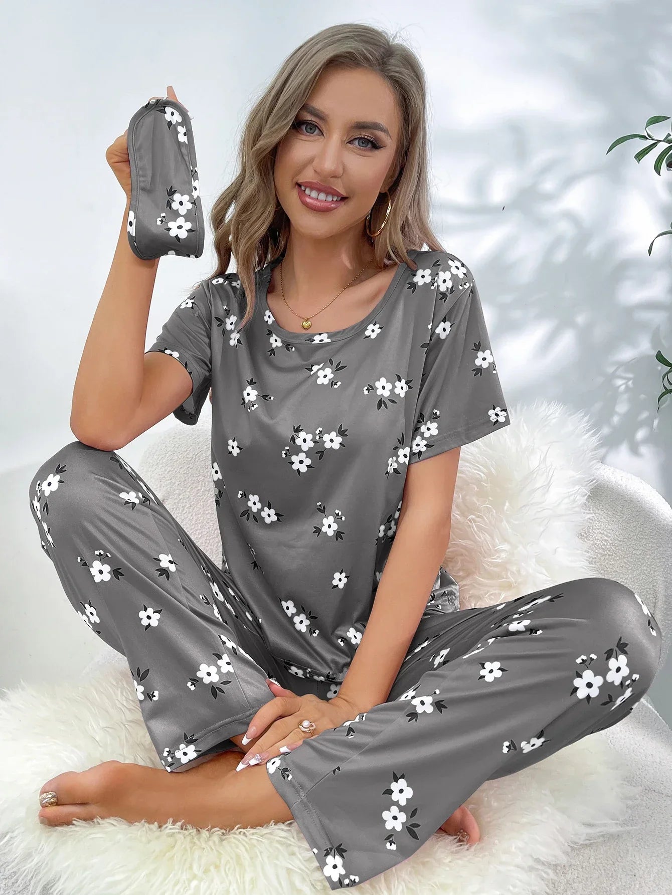 Short sleeve love pattern casual pyjamas