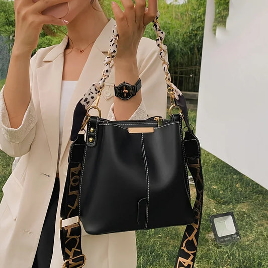 Shoulder Large Capacity Ribbon Chain Bucket Bag
