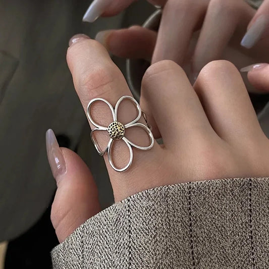 DANA 925 Silver Flower Ring