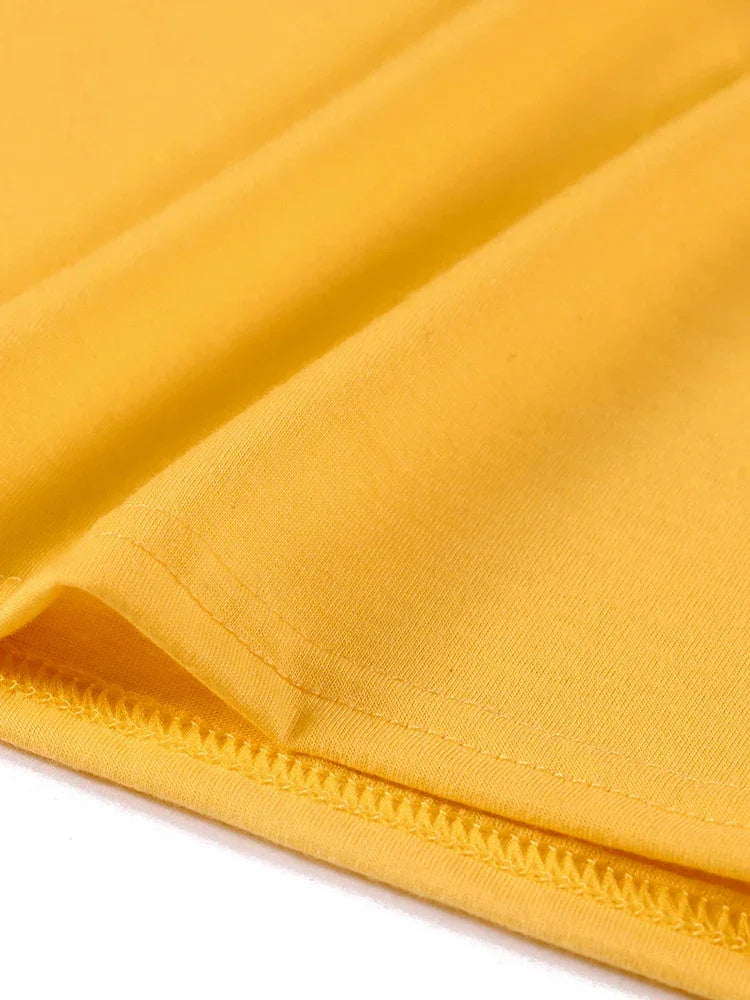 The Cat That Always Wants To Sleep T-Shirts