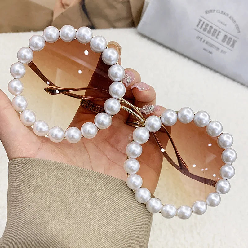 Luxury Pearl Metal Frame Round Sun glasses