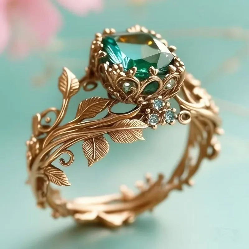 Ring Totem Green Zircon Ring