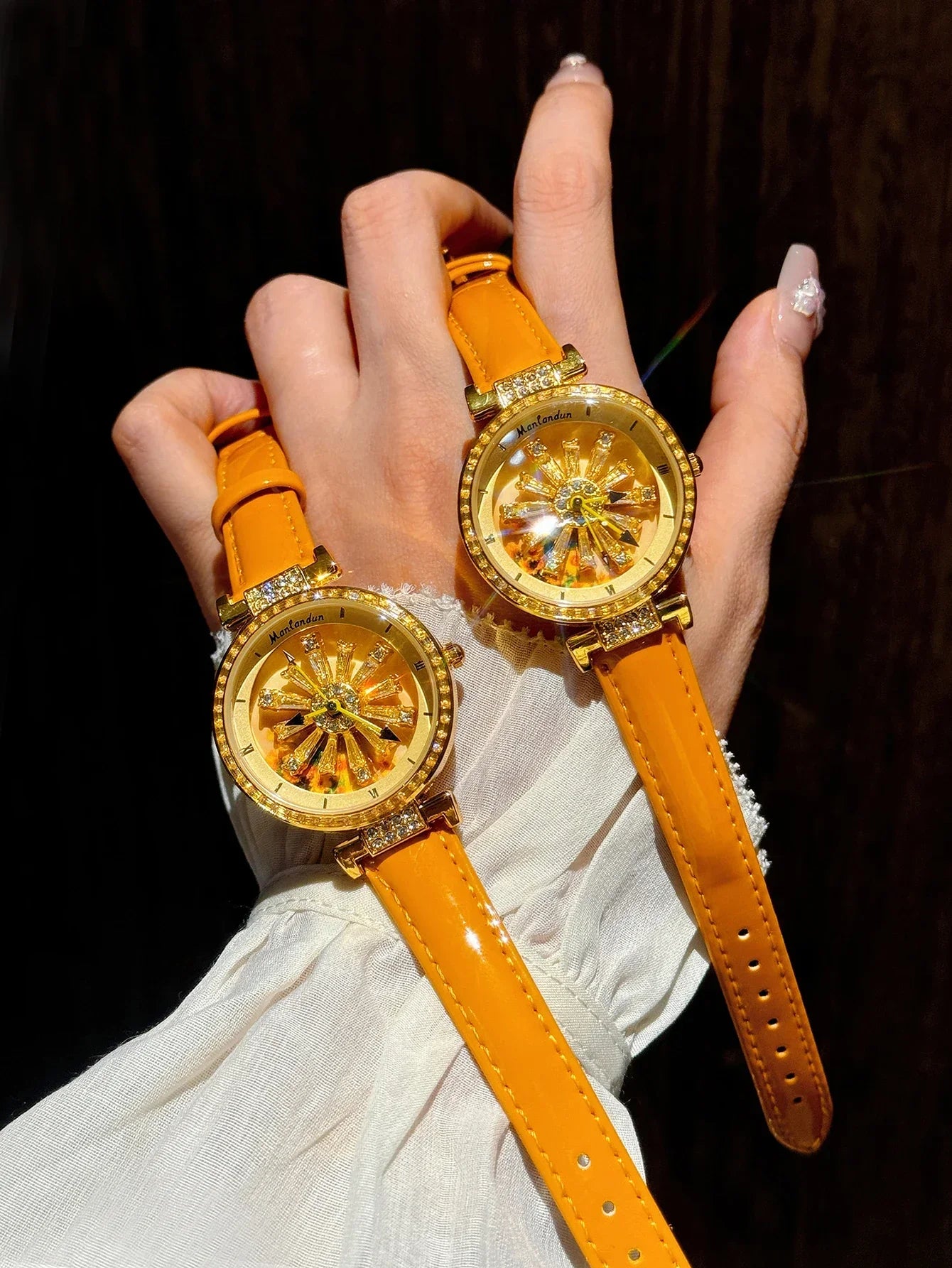 Rhinestones Sunflower Rotating Dial Watch