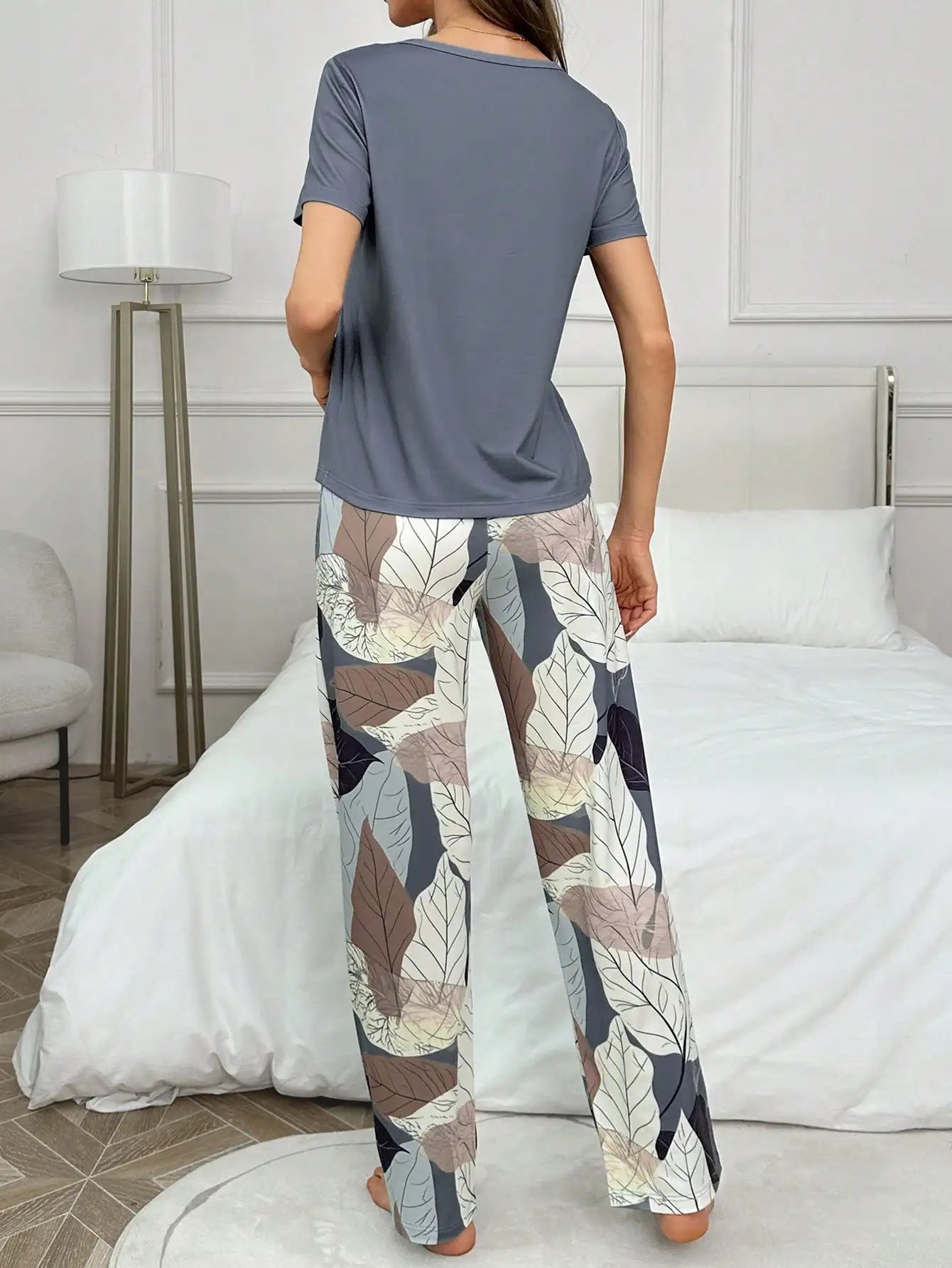 Four-Season Elegant Floral Print Short-Sleeved Long Pants Pajama Set