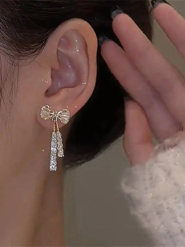 DANA Zircon Bow Earrings