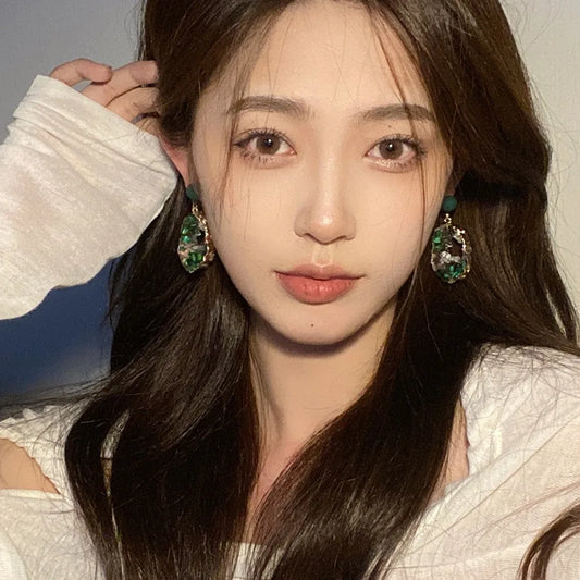 DANA Vintage Emerald Irregular Earrings