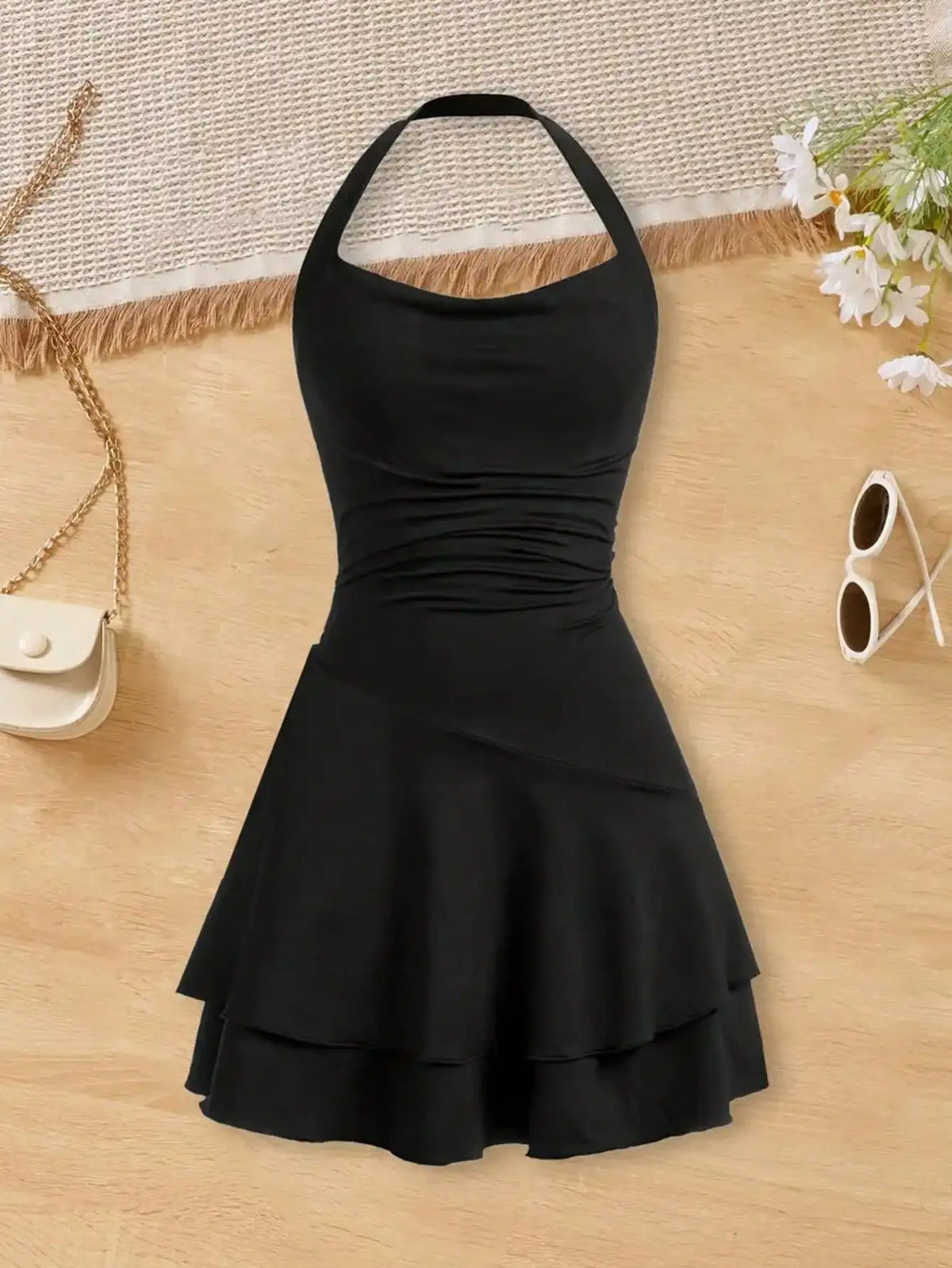 Cinching and slimming effect backless cross tie dress