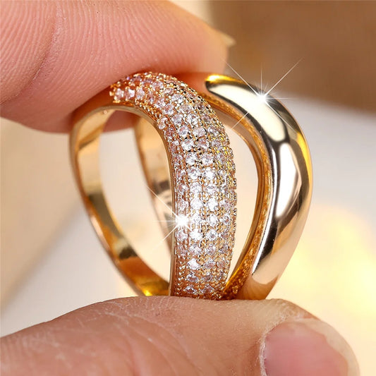 White Zircon Stone Vintage Gold Bridal Rings set