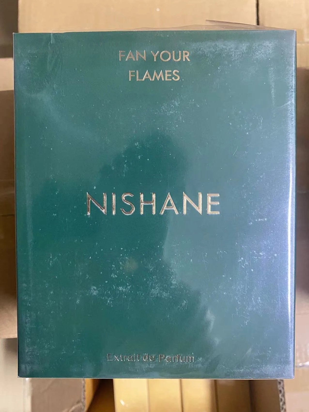 عطر نيش للجنسين برائحة الحمضيات والخشب الشرقي