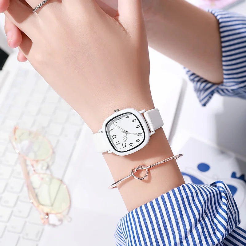 DANA Quartz Watch