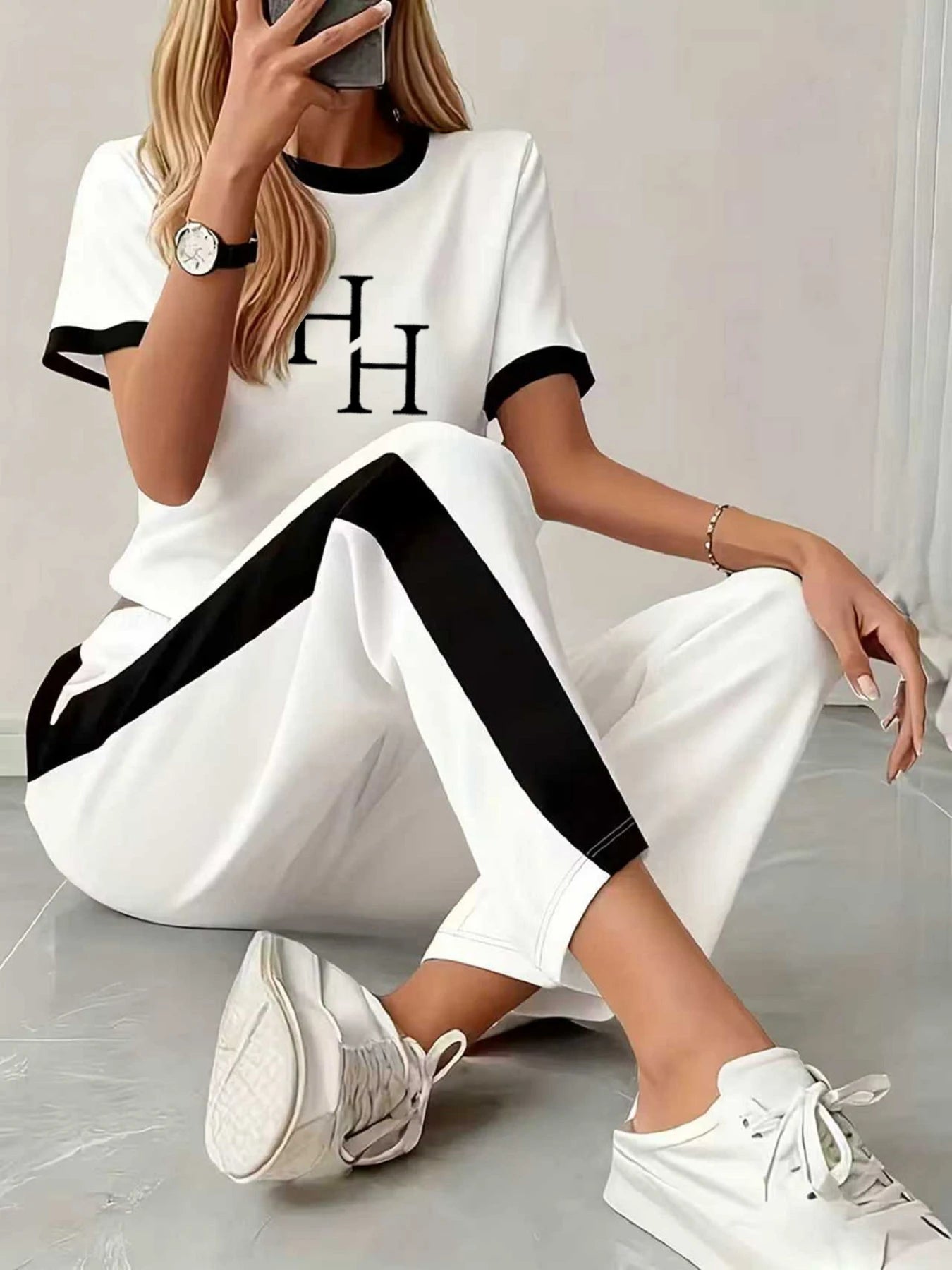 Hh Letter-Printed Black and White Short-Sleeve Casual Sports Set