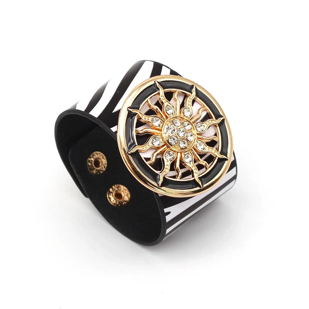 Leather Wide Circle Buckle Bracelet