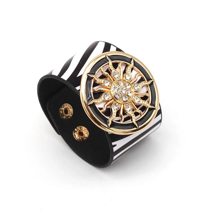 Leather Wide Circle Buckle Bracelet