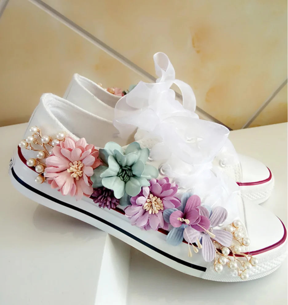 Korean Fantasy Flowers Rhinestone Canvas Shoes