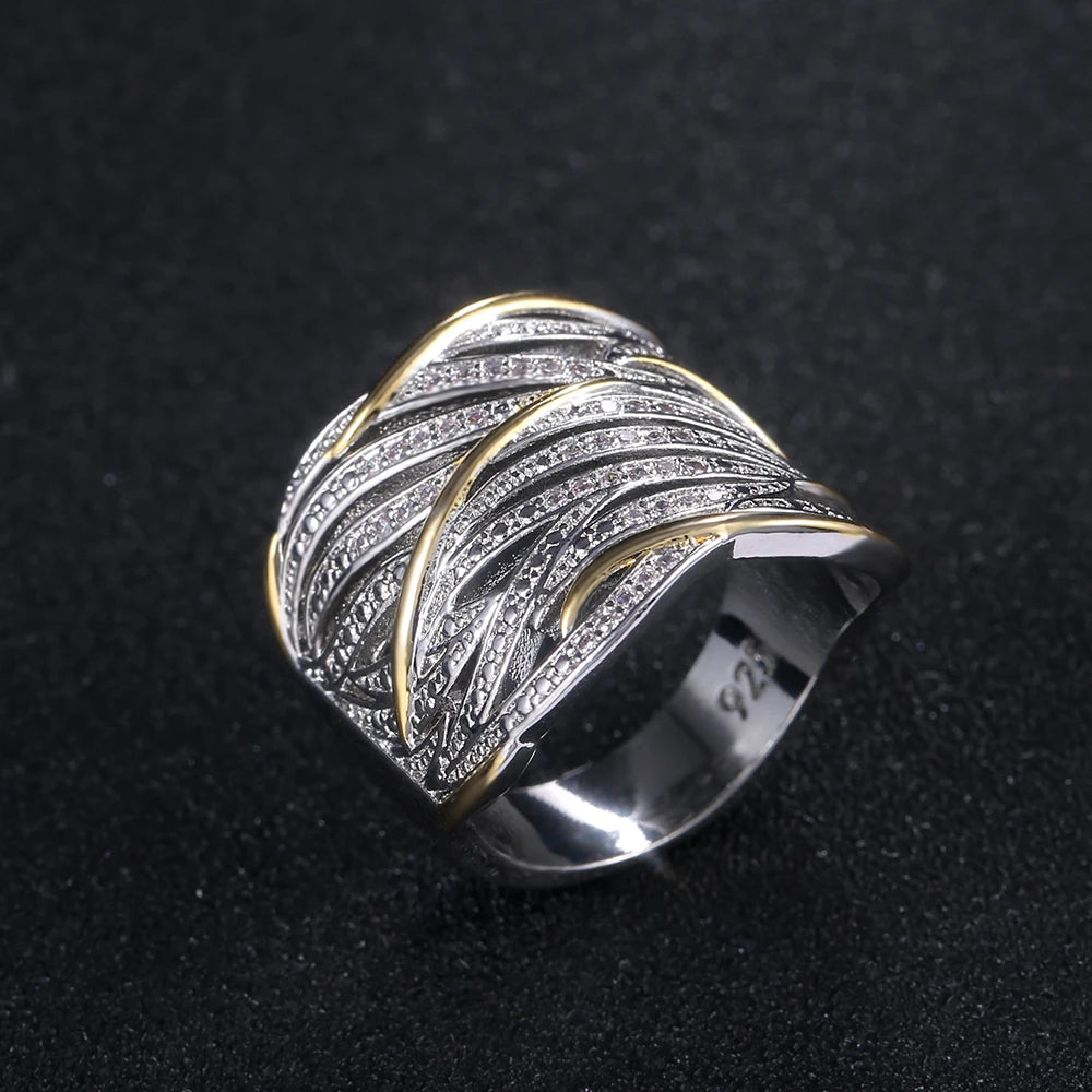 Hollow Luxury Inlaid Sparkling Cubic Zirconia Rings
