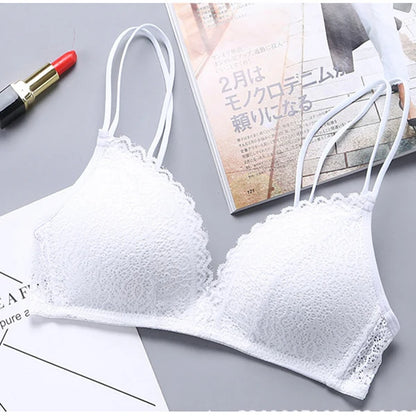 حمالة صدر دانتيل على الطراز الفرنسي