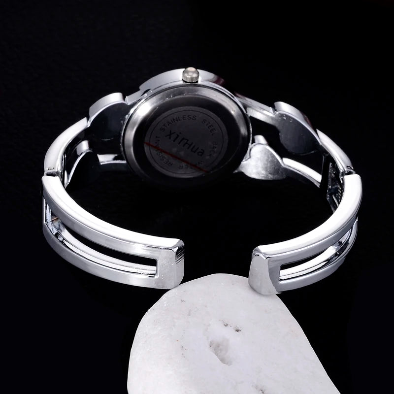 Vintage Heart Quartz Silver Classic Crystal Stainless Steel Luxury Watch