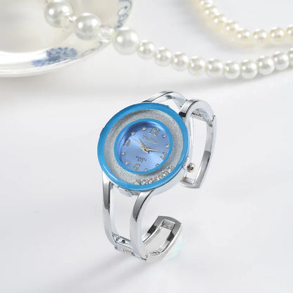 ساعة كريستال من الفولاذ المقاوم للصدأ