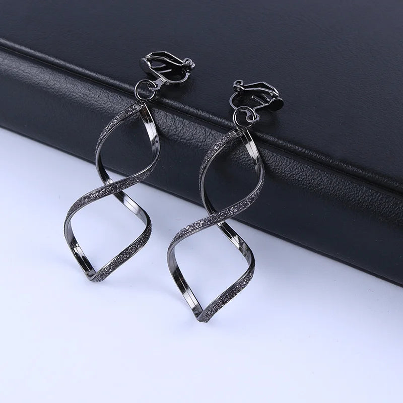 4 Color Geometry Irregular Metal Wave Clip on Earrings