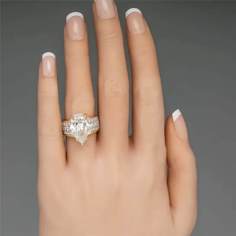 Luxury Gold Water Drop CZ Brilliant White Cubic Zirconia Rings