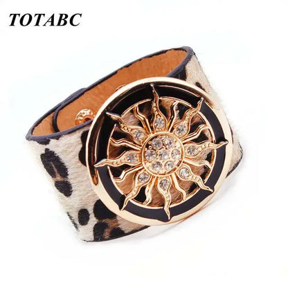 Leather Wide Circle Buckle Bracelet