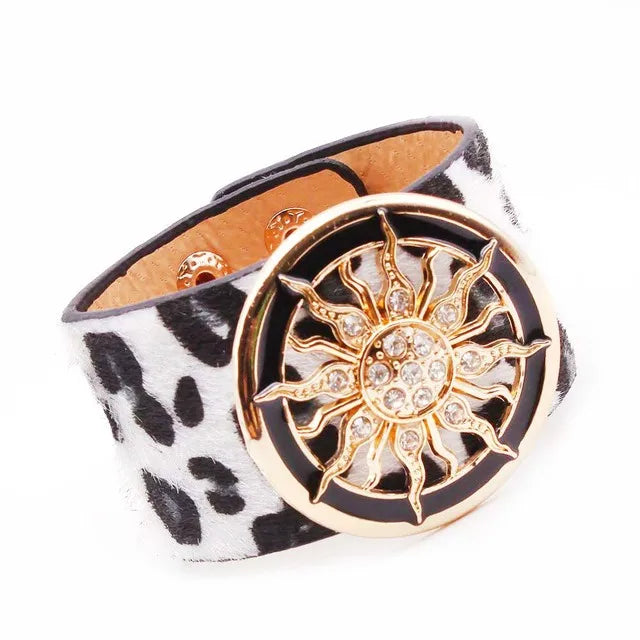 Leather Wide Circle Buckle Bracelet