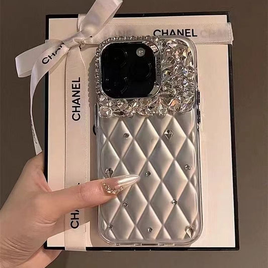 Luxurious Chanel-Style Case Suitable for Apple