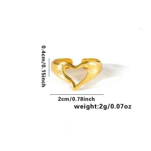 DANA Three-dimensional M Letter Ring