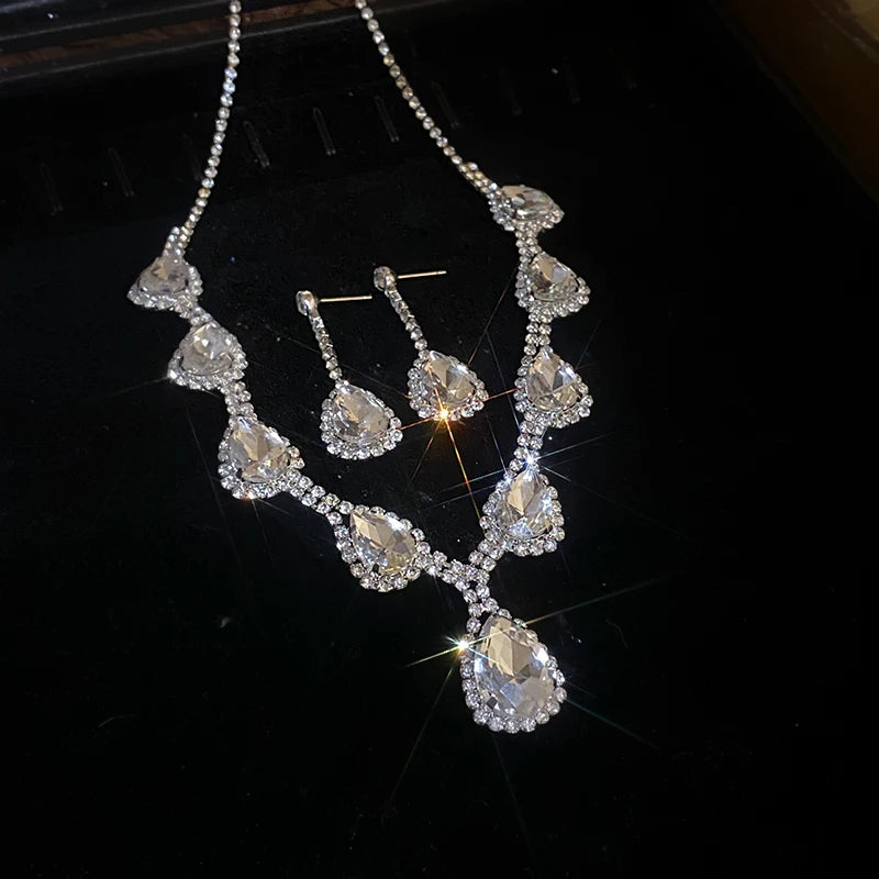 Inlaid Red Rhinestone Necklace Earring Set