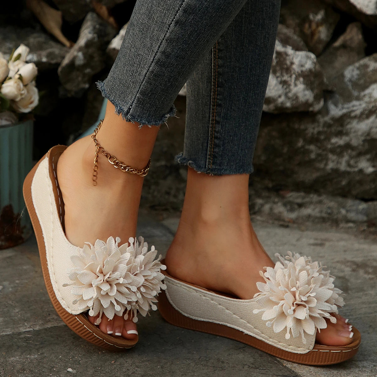 Flower Decoration Wedge Open Toe Slip Sole Sandals
