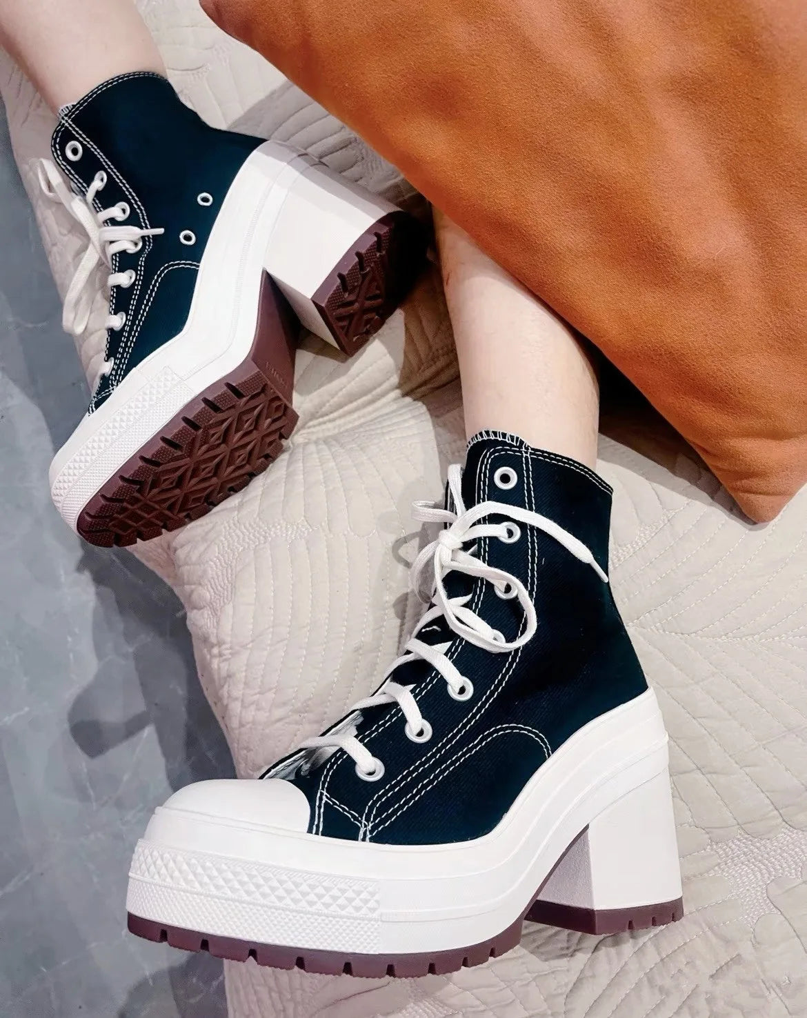 Canvas Lace Up Casual Sneakers