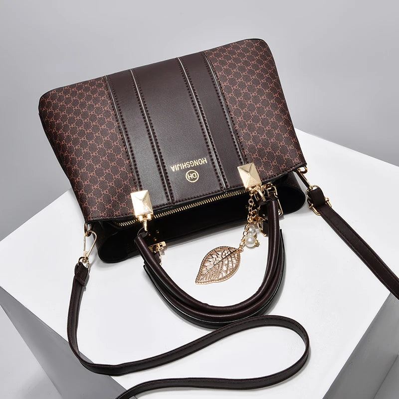 DANA texture and versatile large capacity handbag