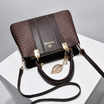 DANA texture and versatile large capacity handbag