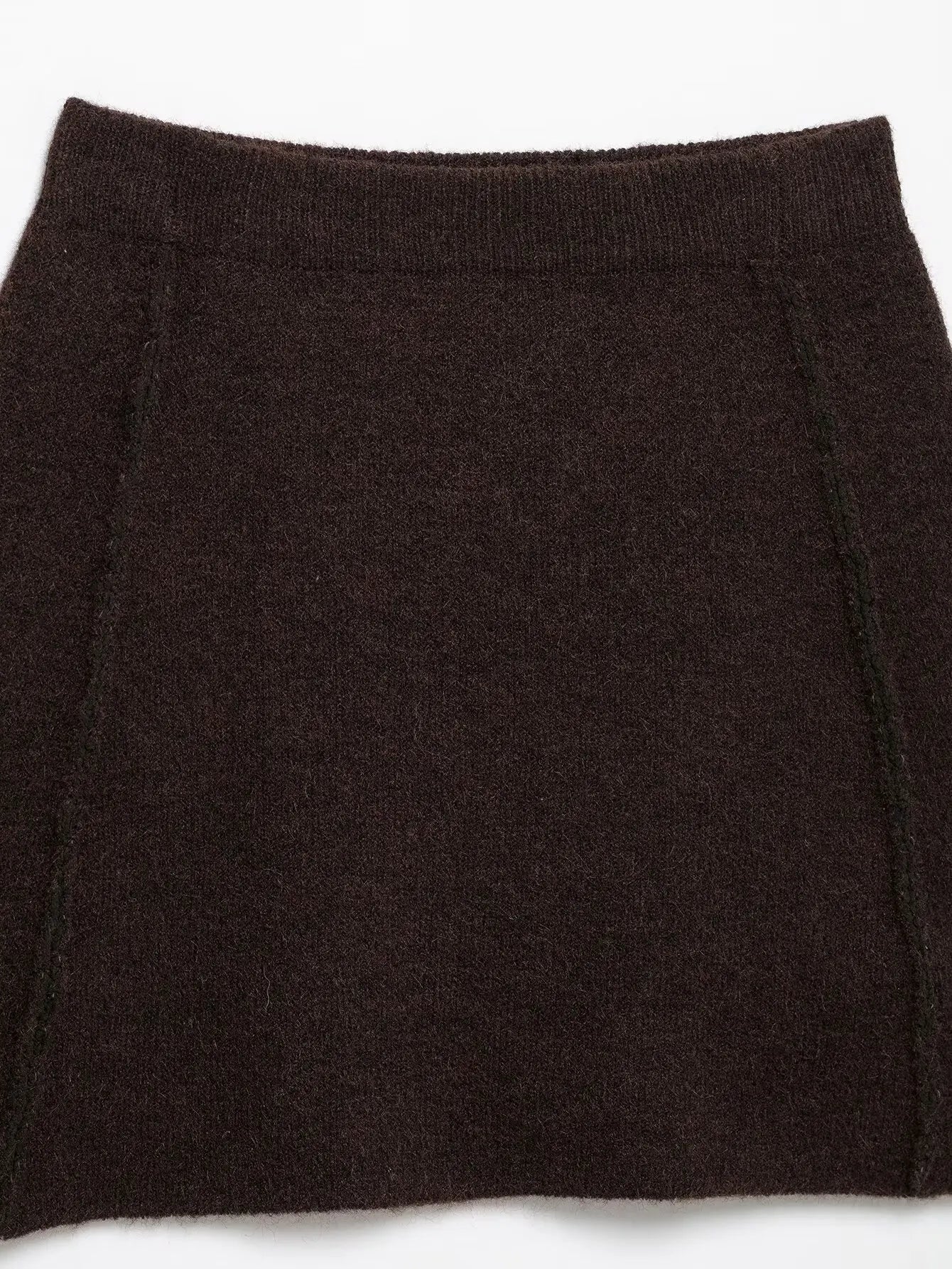 Falda mini ajustada de punto de manga larga con cuello redondo