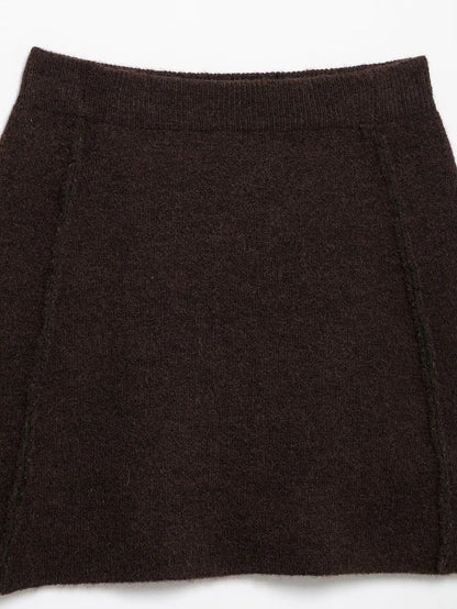 Falda mini ajustada de punto de manga larga con cuello redondo