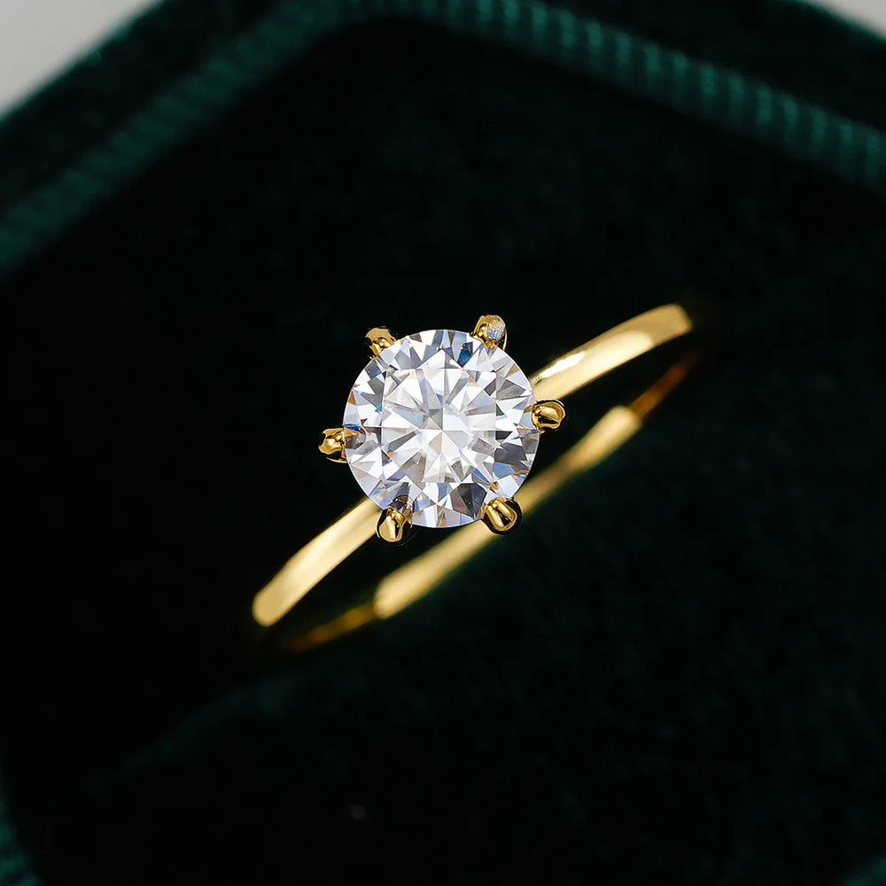 DANA 6.5mm Moissanite 18K Gold Ring