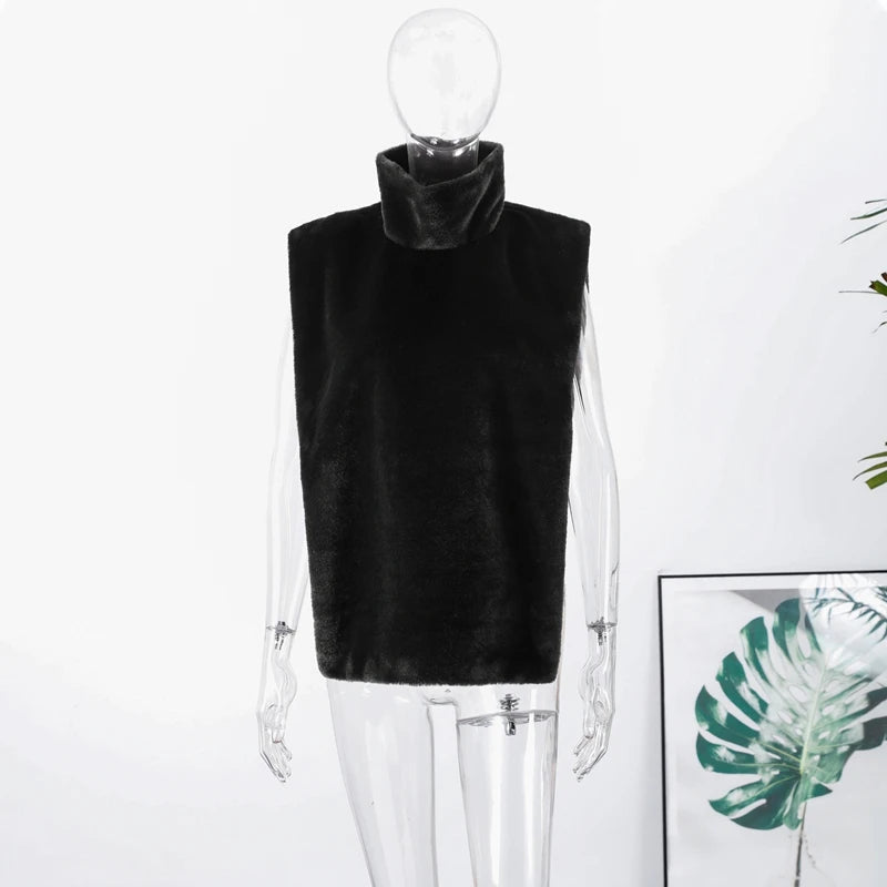 Elegantes abrigos de piel de manga larga