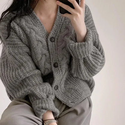 Long Sleeve Knitted Cardigan V-nek Loose Sweater