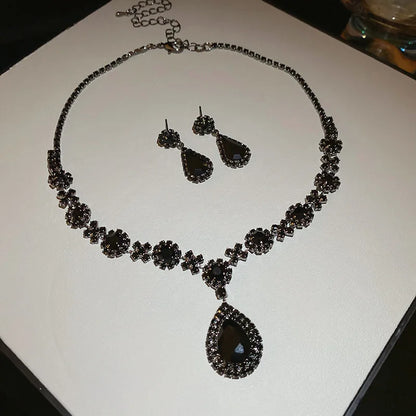 Inlaid Red Rhinestone Necklace Earring Set