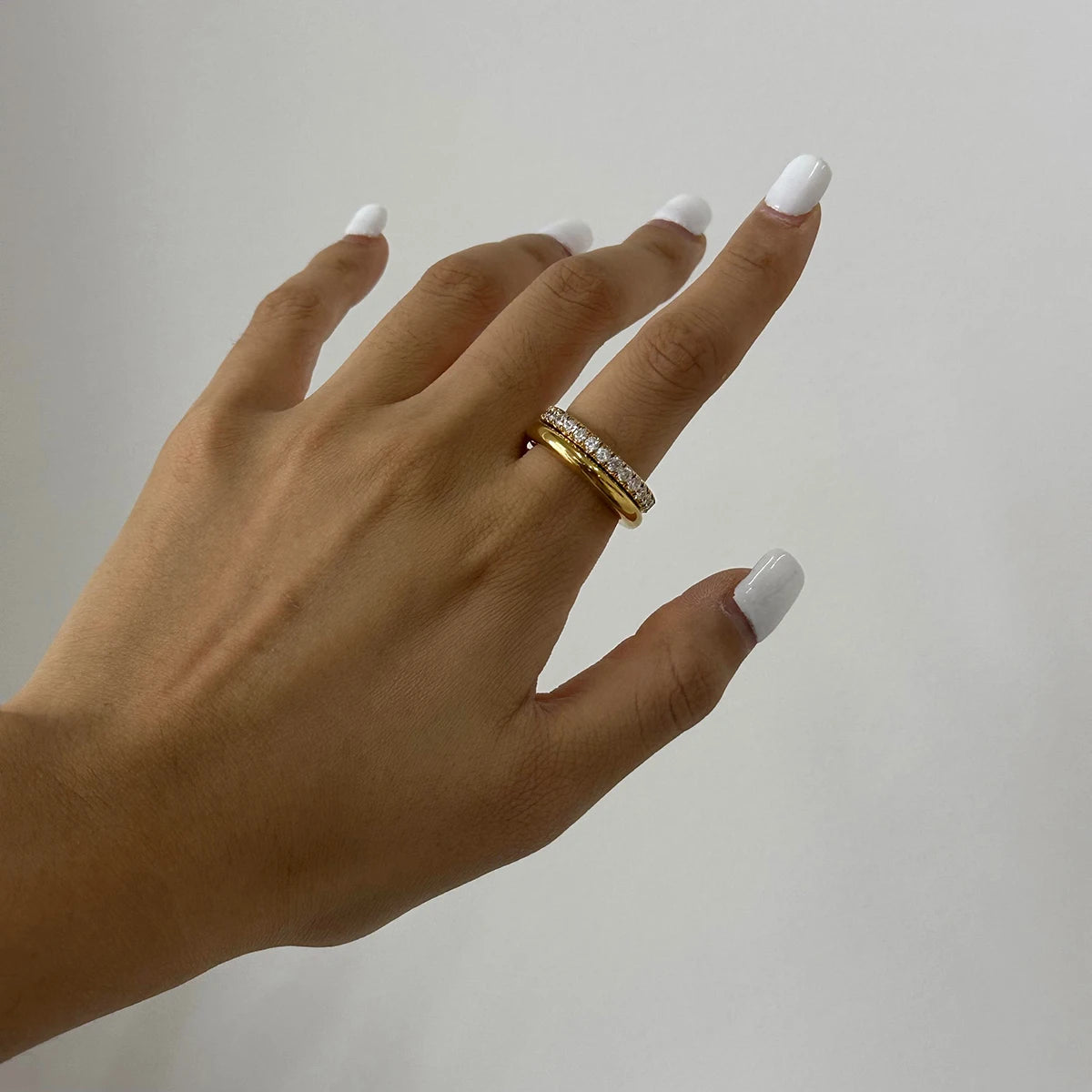 DANA Glossy Shine White Cubic Zirconia Ring