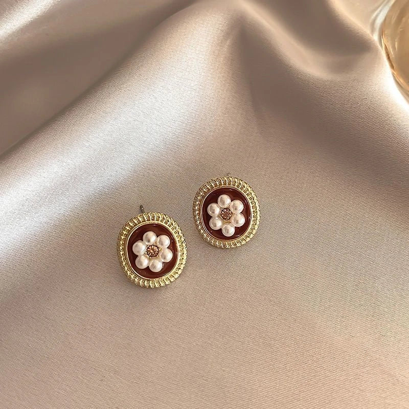 DANA Dripping Oil Wine Red Retro Stud Earrings