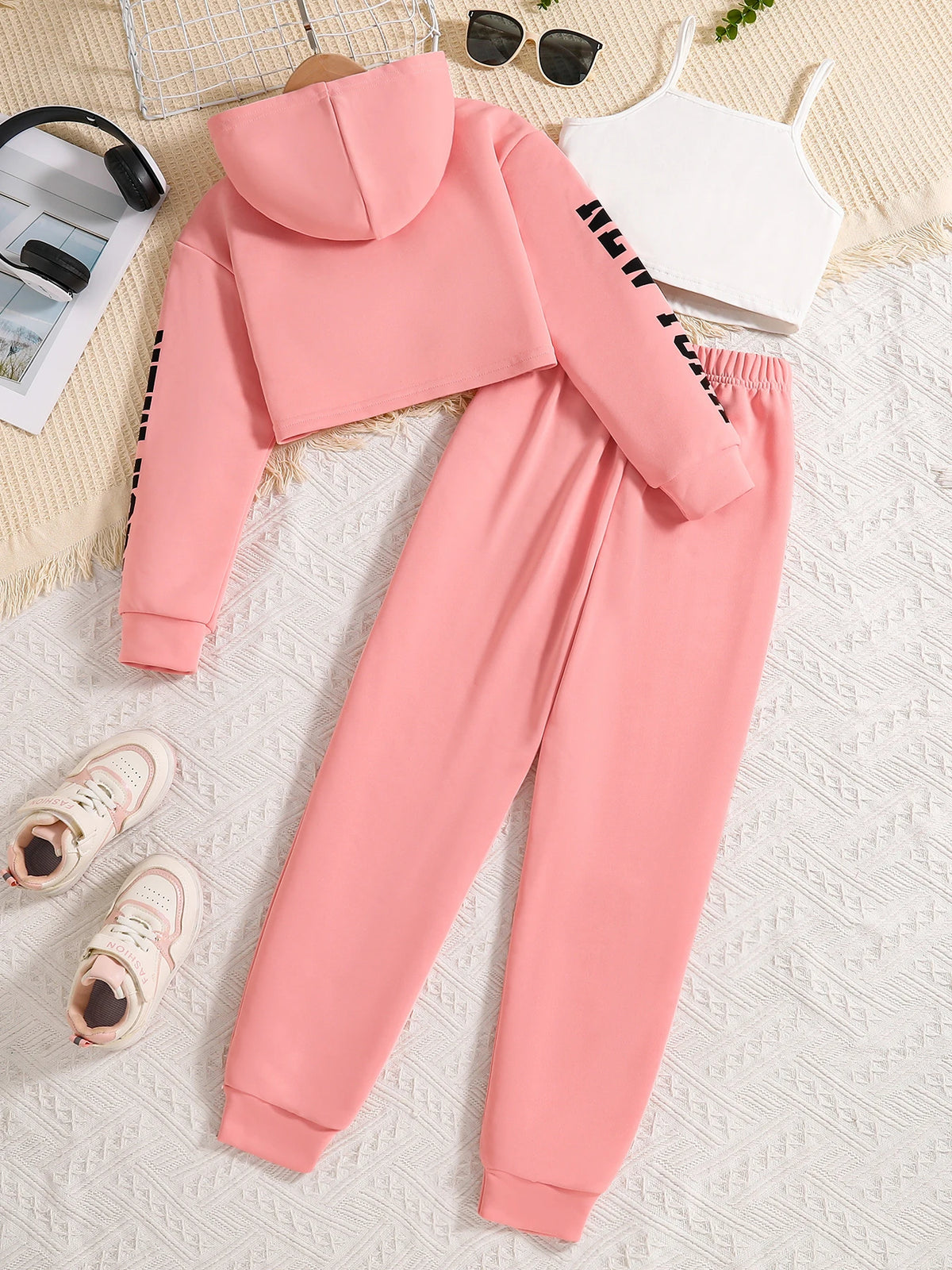 Spring and Autumn letter printed pink hooded sweatshirt+white vest+pink pants
