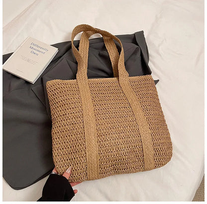 Large capacity woven straw woven bag
