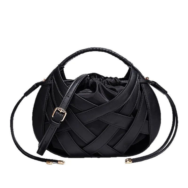 Woven Hollow Handbags Luxury Shoulder Messenger Small Totes Tassel Bag